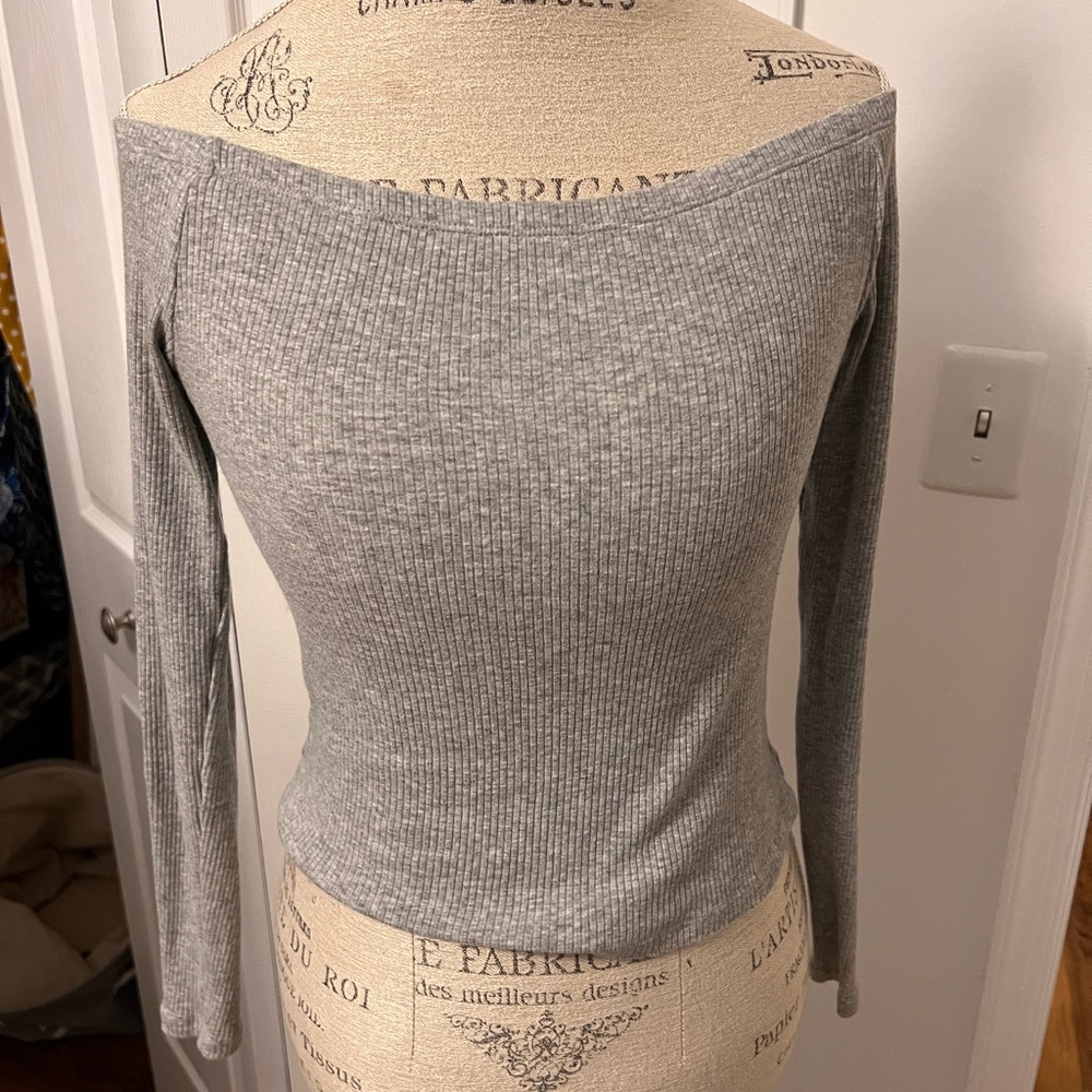 Off the shoulders top